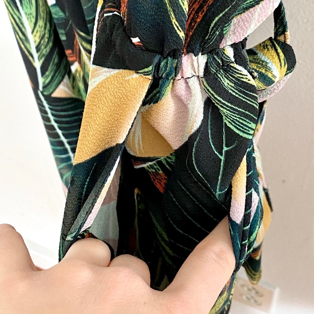 Patterned Romper - Picture 5 of 8